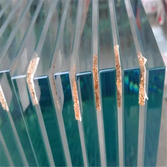 Balcón al aire libre de diseño moderno Valla de canal en U Sistema de barandilla de base de aluminio Barandilla de vidrio sin marco para interiores